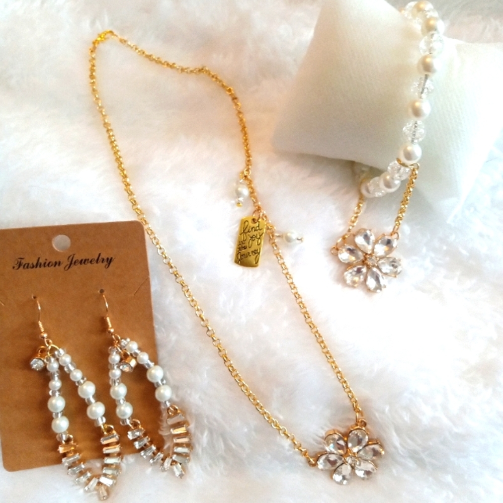 Hand made jewelry set
